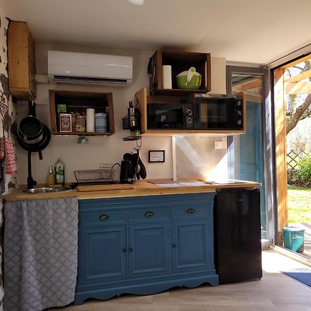 La Maisonnette Sous Le Cerisier Bergonne Dış mekan fotoğraf