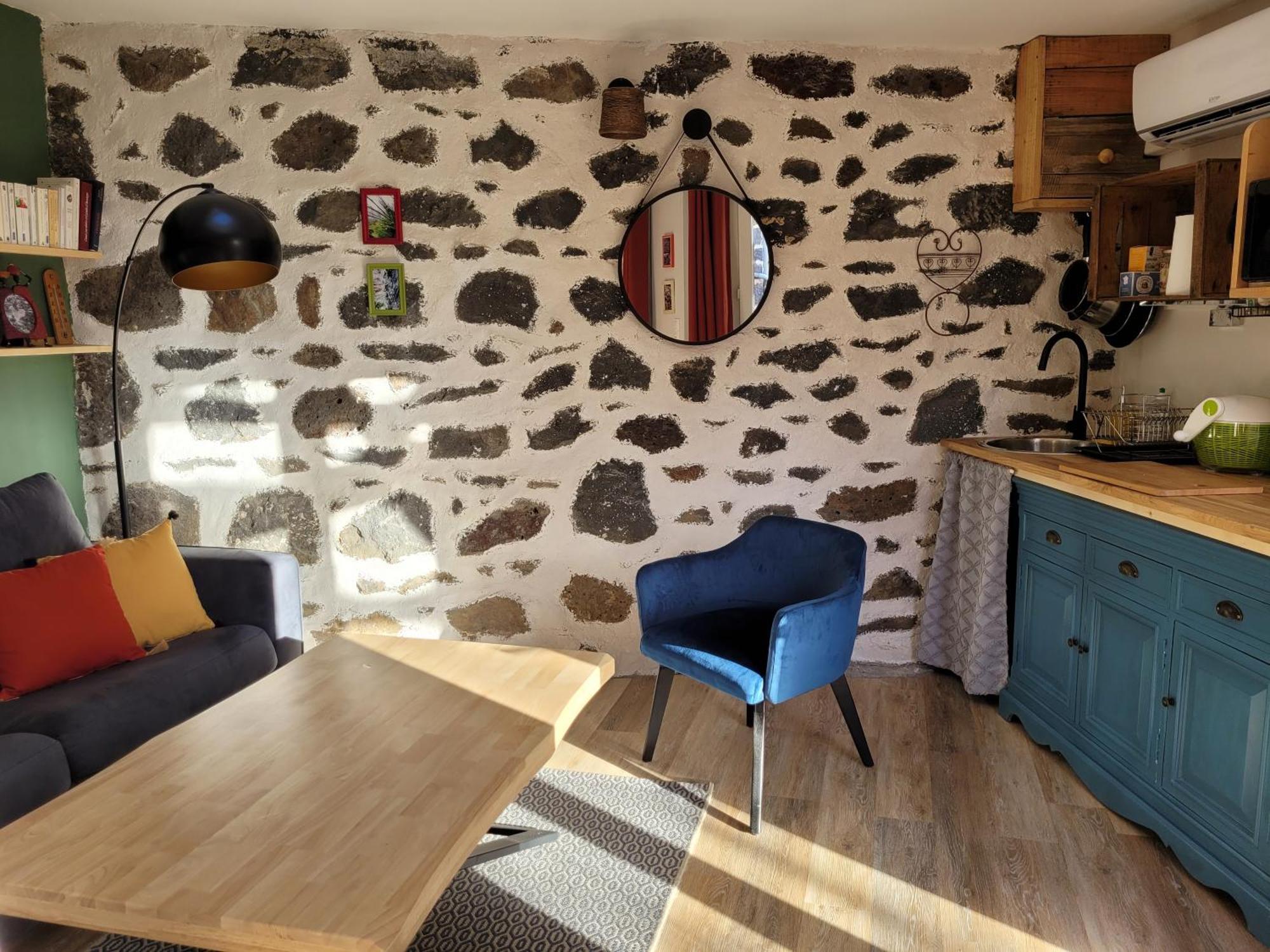 La Maisonnette Sous Le Cerisier Bergonne Dış mekan fotoğraf